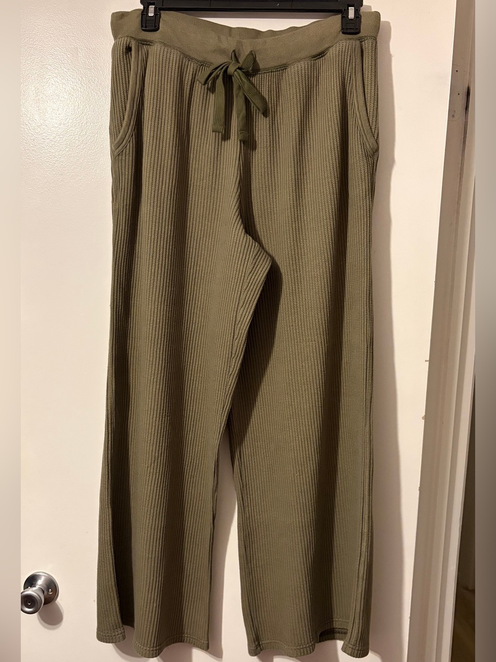 aerie Olive Ribbed Drawstring Wide-Leg Joggers